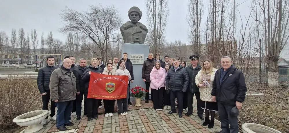 В Саратове почтили память защитников Москвы
